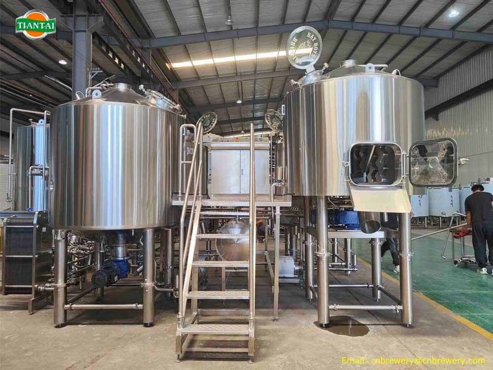 <b>New finished 15BBL 4 vessel brewery system</b>